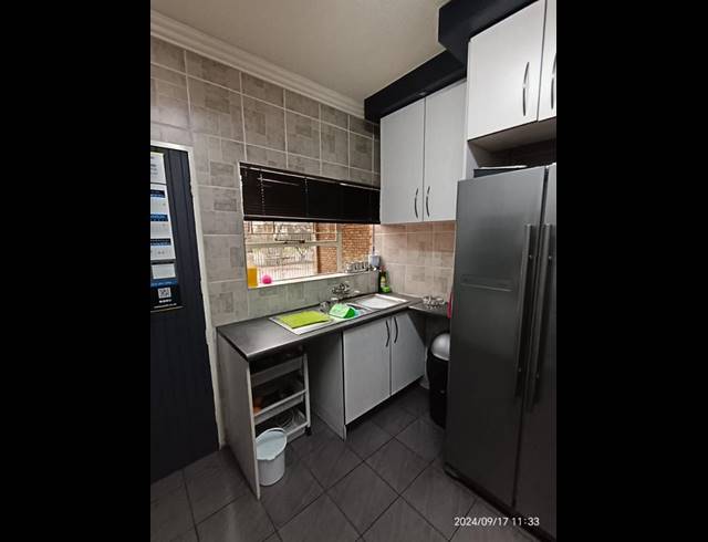 3 BEDROOM TOWNHOUSE FOR SALE IN FLORA GARDENS